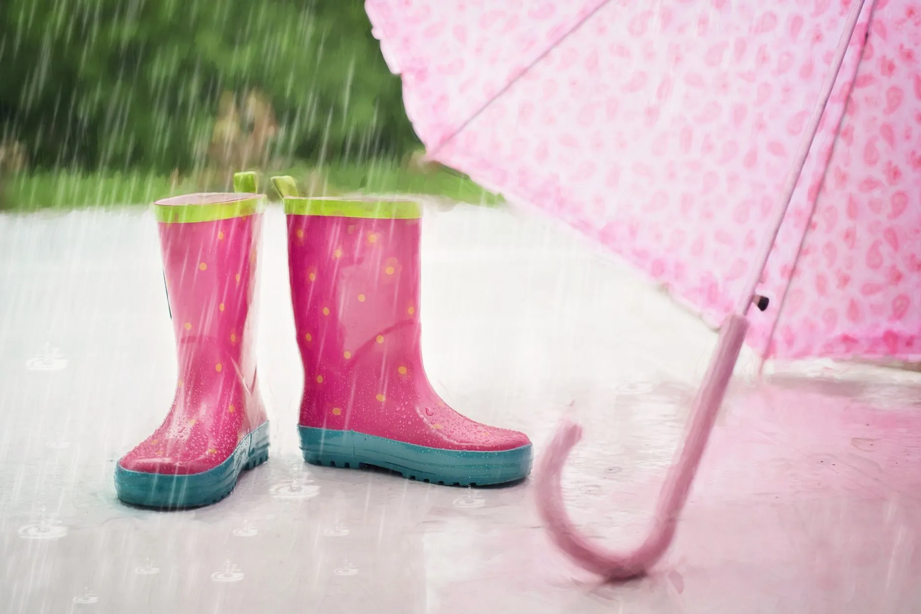 荆门雨具供应商雨衣雨靴产品线及适用场景详解正文配图 1